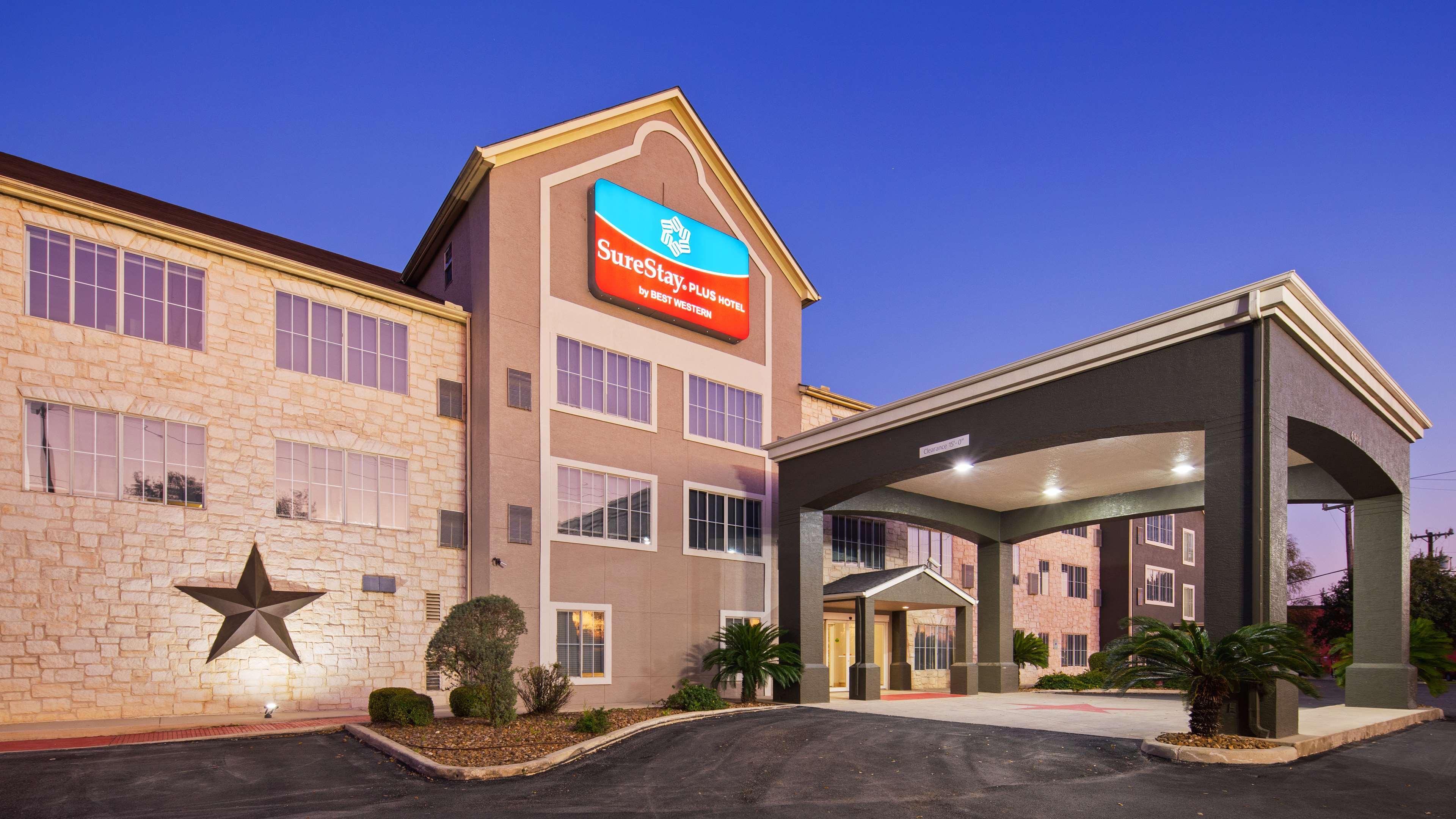 Surestay Plus By Best Western San Antonio Fort Sam Houston Exterior photo